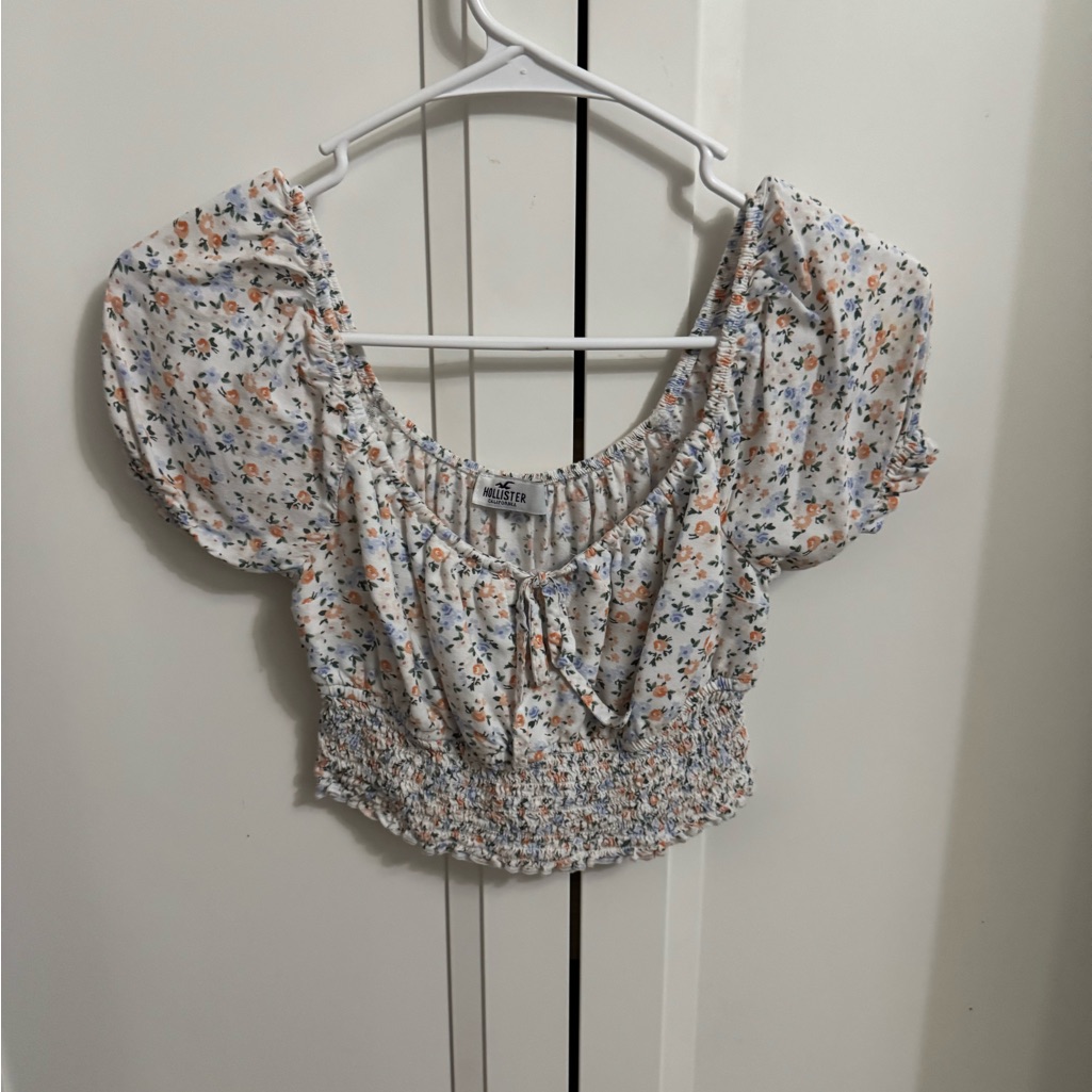 Hollister Floral Sweetheart Crop Top